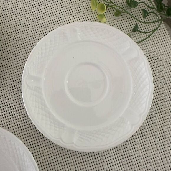 Lenox DECOR Glacier Point White Mini Saucers 4.5” Diameter 5 Piece set - Picture 4 of 7